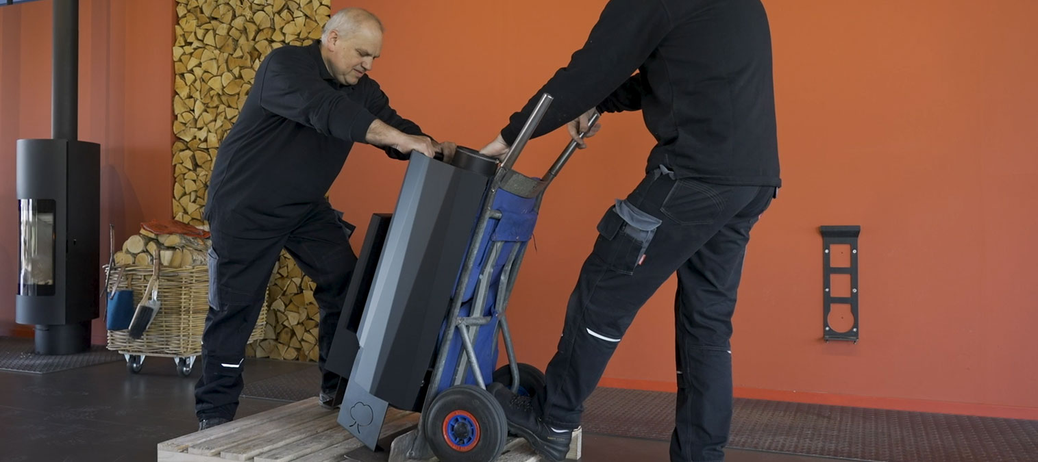 Kan ik zelf mijn Leenders Kachel installeren?